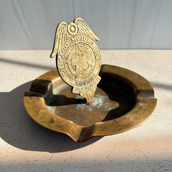Chicago Motor Club Other - Vintage Brass Chicago Motor Club Honor Member Winged Badge Ashtray Automobilia